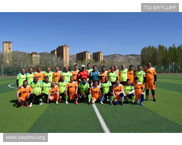 共话足球友谊：足球运动中的友谊精神与团队合作的核心价值深度解读